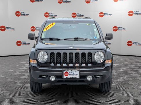 Used 2017 Jeep Patriot Latitude AWD/4WD image 2
