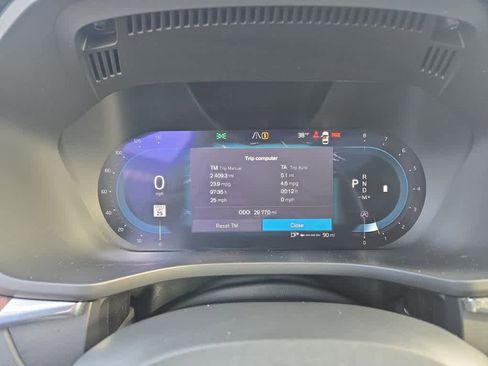 Used 2023 Volvo XC60 B5 Ultimate w/ Climate Package image 16