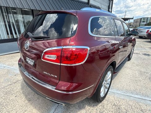 Used 2017 Buick Enclave Premium w/ Experience Buick Package FWD image 4