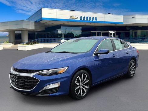 Used 2023 Chevrolet Malibu RS image 1