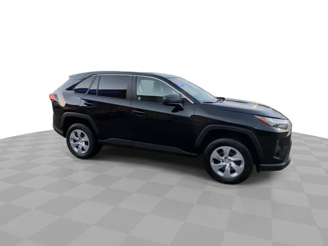 Used 2025 Toyota RAV4 LE FWD image 3