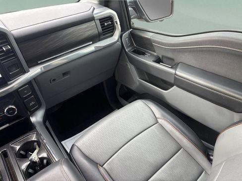 Used 2025 Ford F150 Lariat w/ Equipment Group 501A Mid image 15