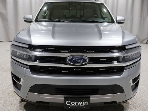 Used 2023 Ford Expedition Limited image 6