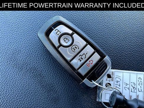 Used 2024 Ford F250 Lariat AWD/4WD image 13