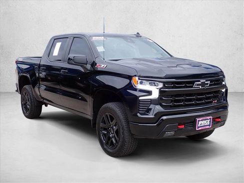 Used 2025 Chevrolet Silverado 1500 LT Trail Boss w/ Protection Package AWD/4WD image 6