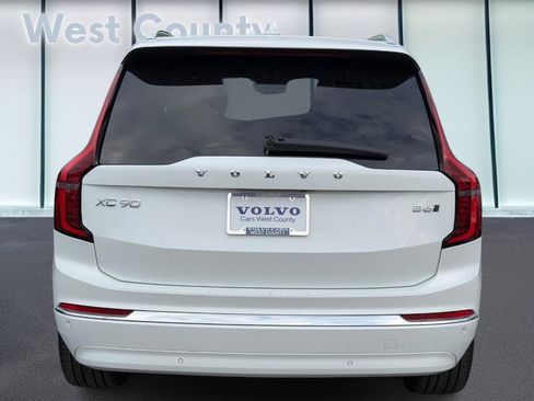 Certified 2025 Volvo XC90 B6 Plus image 6