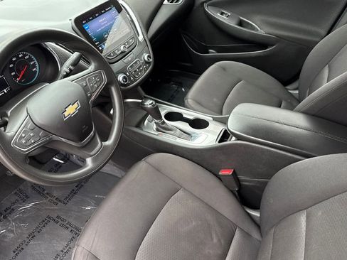 Used 2019 Chevrolet Malibu LT image 11