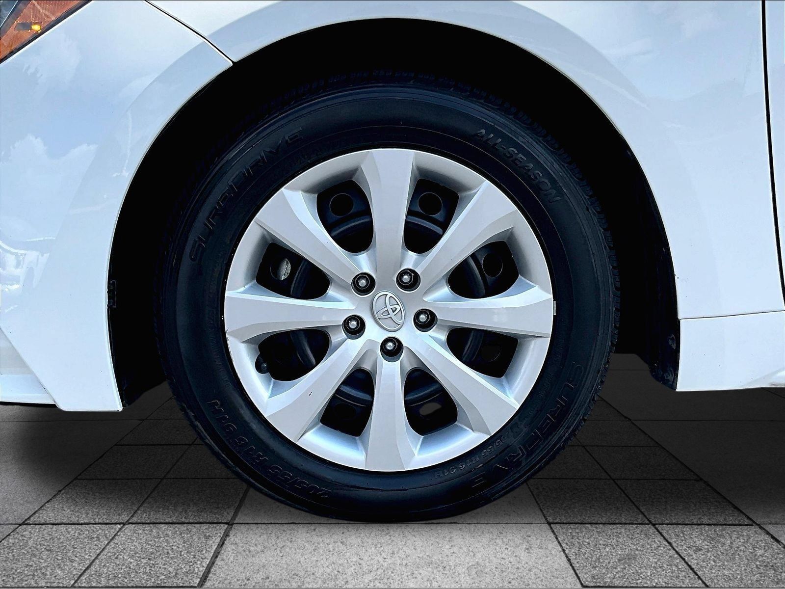Used 2024 Toyota Corolla LE FWD image 36