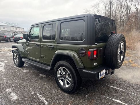 Used 2021 Jeep Wrangler Unlimited Sahara w/ Uconnect 4C Nav & Sound Group image 7