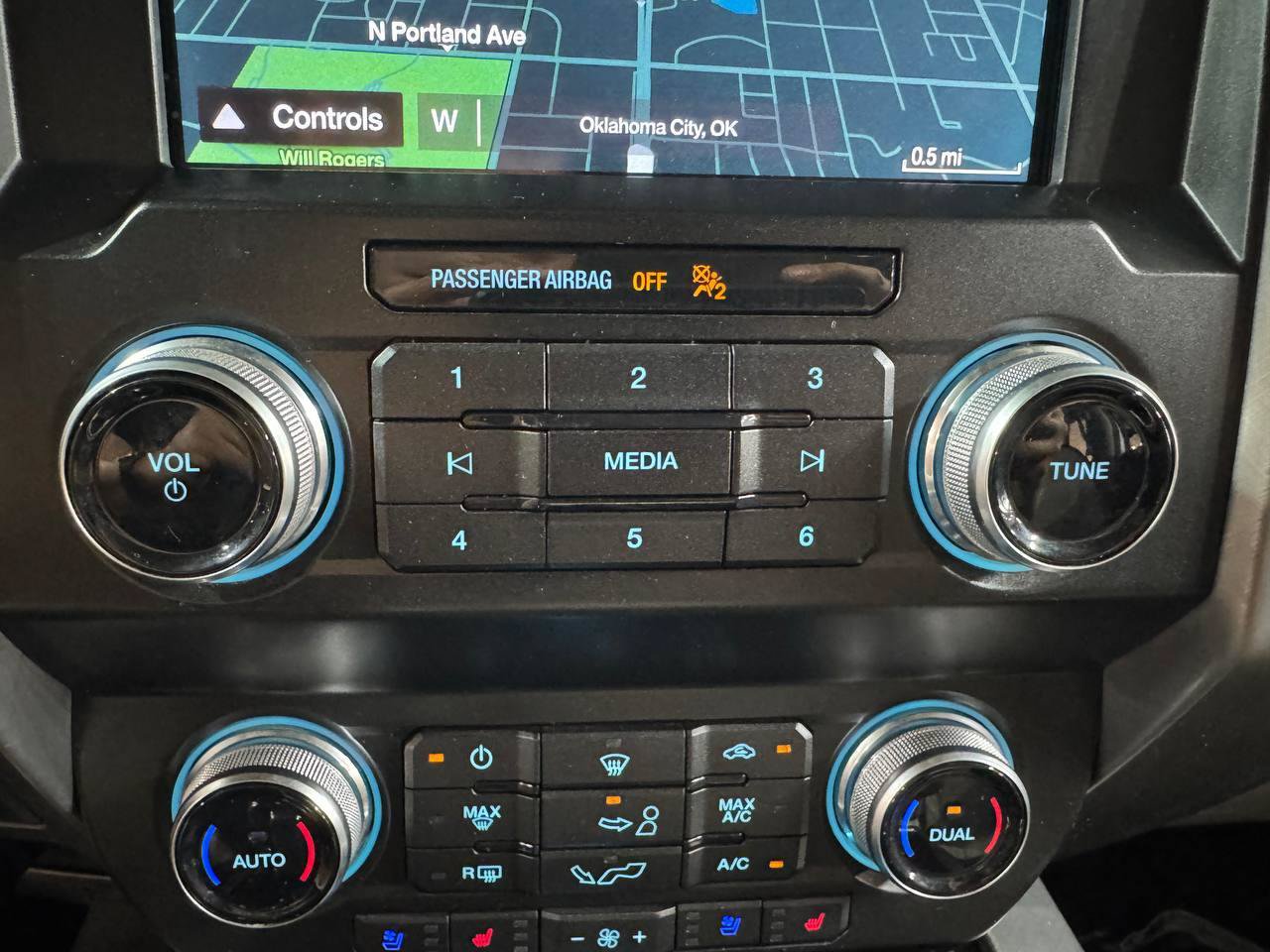 Used 2019 Ford F150 Limited w/ Trailer Tow Package AWD/4WD image 36