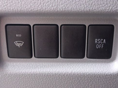 Used 2011 Toyota 4Runner SR5 AWD/4WD image 11