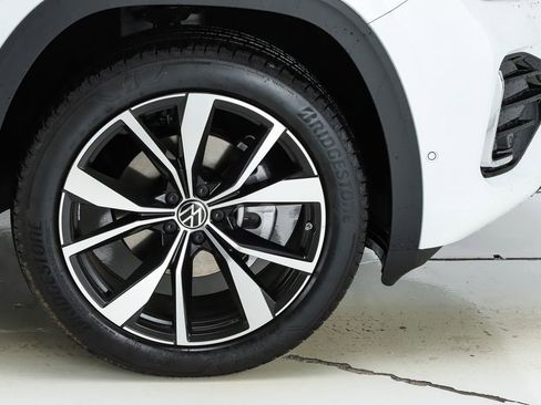 New 2026 Volkswagen Atlas SEL Premium R-Line image 54