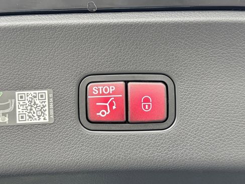 New 2025 Mercedes-Benz GLC 63 AMG S image 14