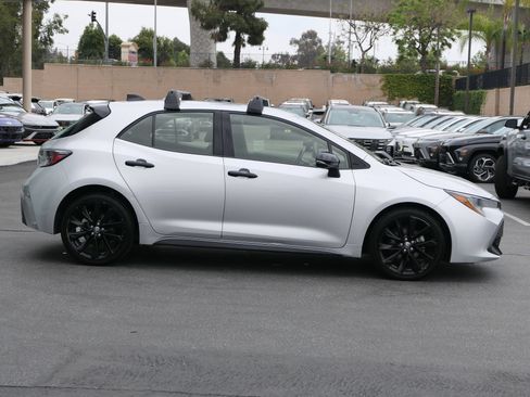 Used 2022 Toyota Corolla SE w/ Carpet Mat Package (TMS) FWD image 2