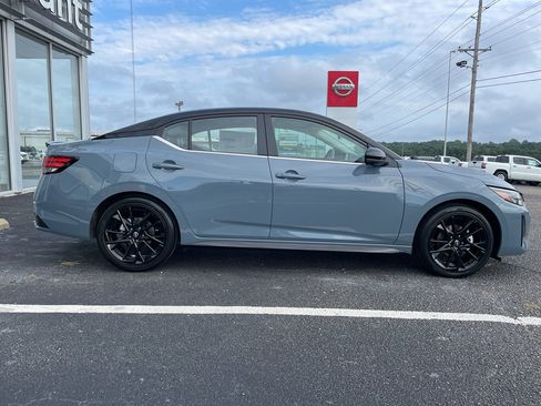 New 2025 Nissan Sentra SR w/ SR Premium Package image 21