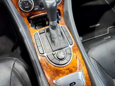 Used 2012 Mercedes-Benz SL 550 image 17