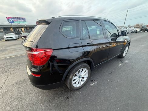 Used 2017 BMW X3 xDrive28i image 3