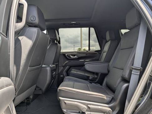 Used 2024 Chevrolet Tahoe High Country AWD/4WD image 19