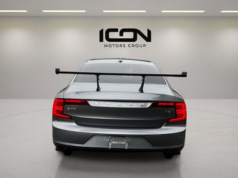 Used 2017 Volvo S90 T5 Momentum w/ Vision Package image 6