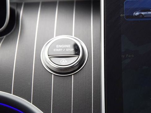 Used 2025 Mercedes-Benz CLE 53 AMG 4MATIC Cabriolet image 32