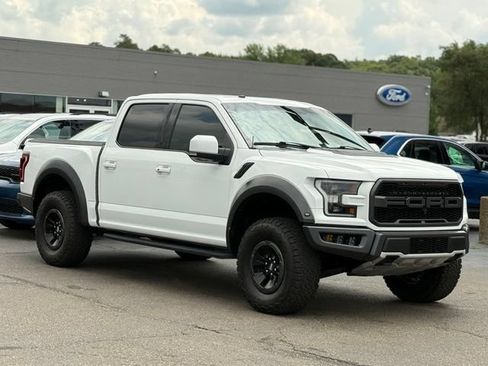 Used 2018 Ford F150 Raptor w/ Equipment Group 802A Luxury AWD/4WD image 32