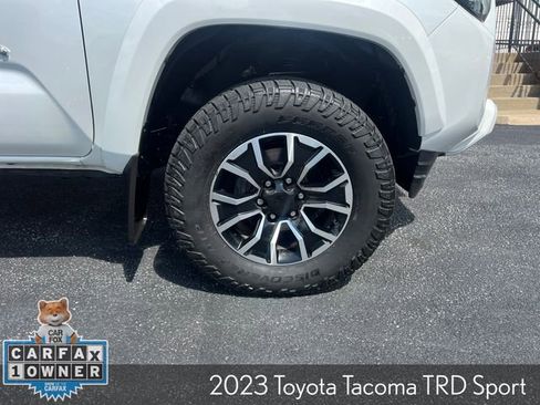 Used 2023 Toyota Tacoma TRD Sport AWD/4WD image 29