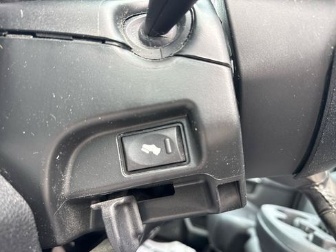 Used 2017 RAM 1500 Laramie RWD image 45