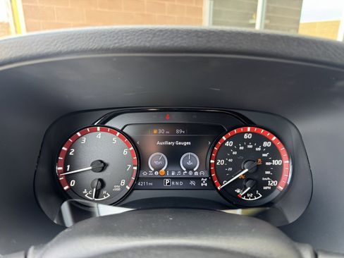 Used 2024 Nissan Frontier PRO-4X w/ Off-Road Protection Package image 20