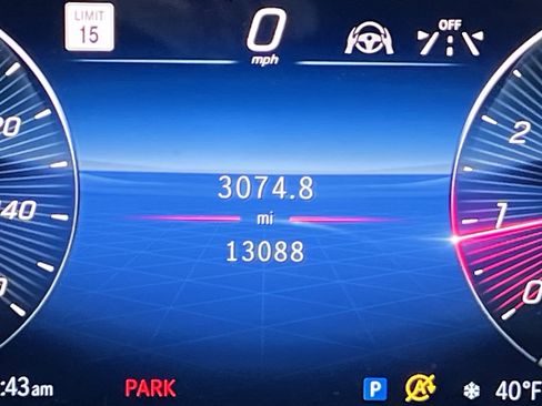 Certified 2024 Mercedes-Benz GLB 250 4MATIC image 22