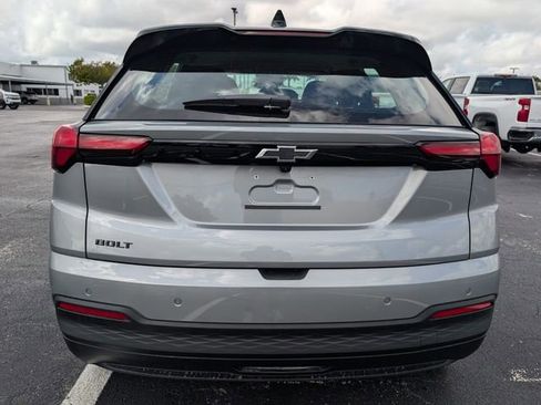 New 2027 Chevrolet Bolt LT w/ Comfort Package FWD image 8