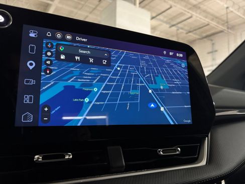 Used 2025 Chevrolet Equinox LT FWD image 20
