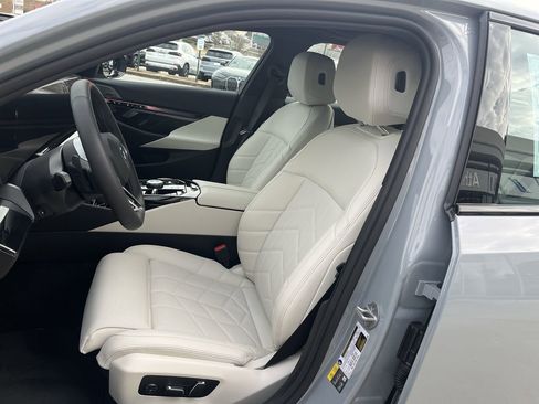 Certified 2025 BMW i5 M60 w/ Premium Package image 14