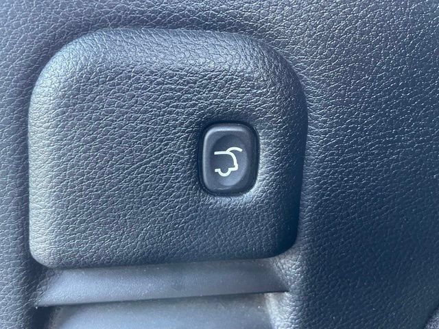 Used 2020 Jeep Grand Cherokee Altitude AWD/4WD image 31