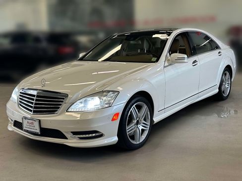 Used 2013 Mercedes-Benz S 550 4MATIC image 3