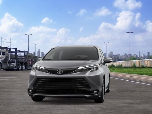 New 2026 Toyota Sienna XLE FWD image 56