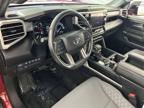 Used 2025 Toyota Tundra SR5 w/ SR5 Convenience Package AWD/4WD image 11