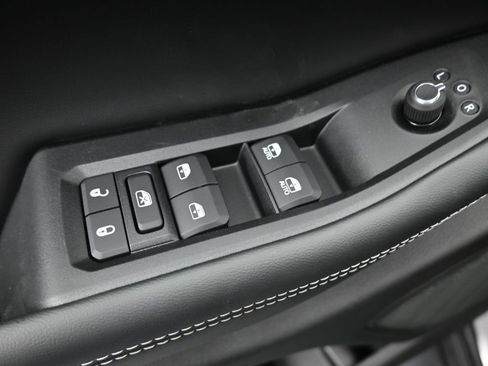 New 2026 Jeep Grand Cherokee L 2WD image 13