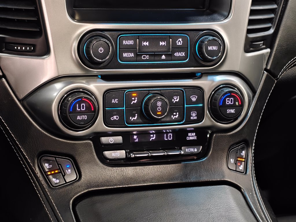 Used 2018 Chevrolet Suburban Premier w/ RST Edition AWD/4WD image 6