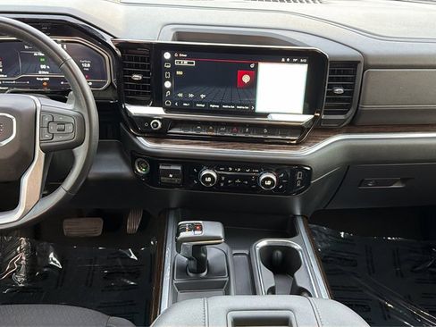 Used 2022 GMC Sierra 1500 Elevation image 34