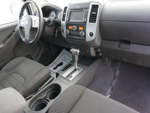 Used 2019 Nissan Frontier PRO-4X image 22