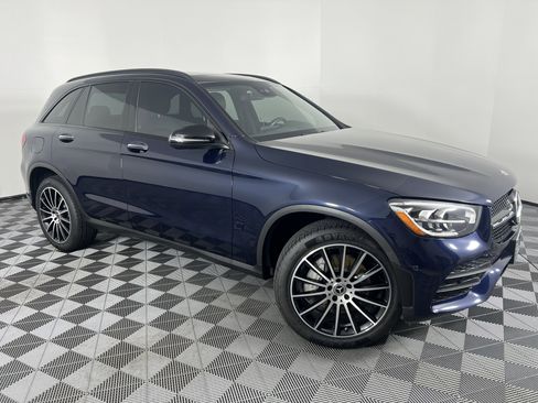 Certified 2022 Mercedes-Benz GLC 300 300 image 2