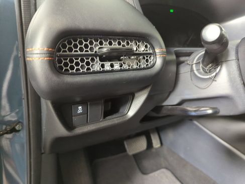 Certified 2025 Honda HR-V Sport image 27