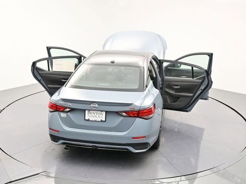 New 2025 Nissan Sentra SR image 25