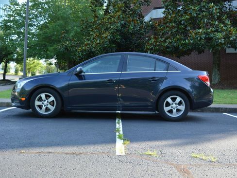 Used 2014 Chevrolet Cruze LT FWD image 8