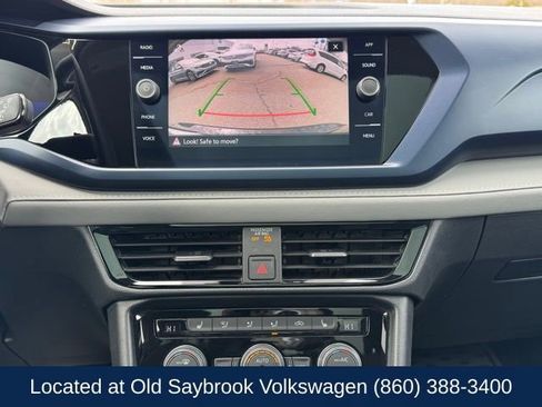 Used 2024 Volkswagen Taos SE image 37