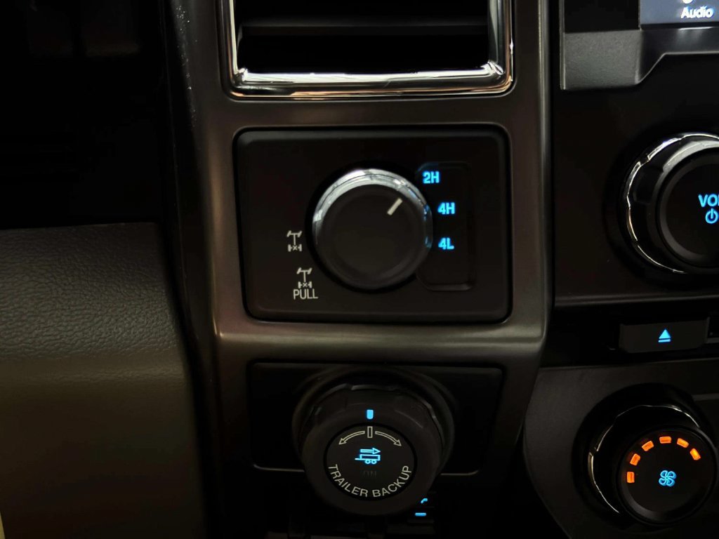 Used 2016 Ford F150 XLT w/ Equipment Group 302A Luxury AWD/4WD image 8