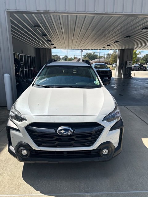 Used 2024 Subaru Outback Premium AWD/4WD image 4