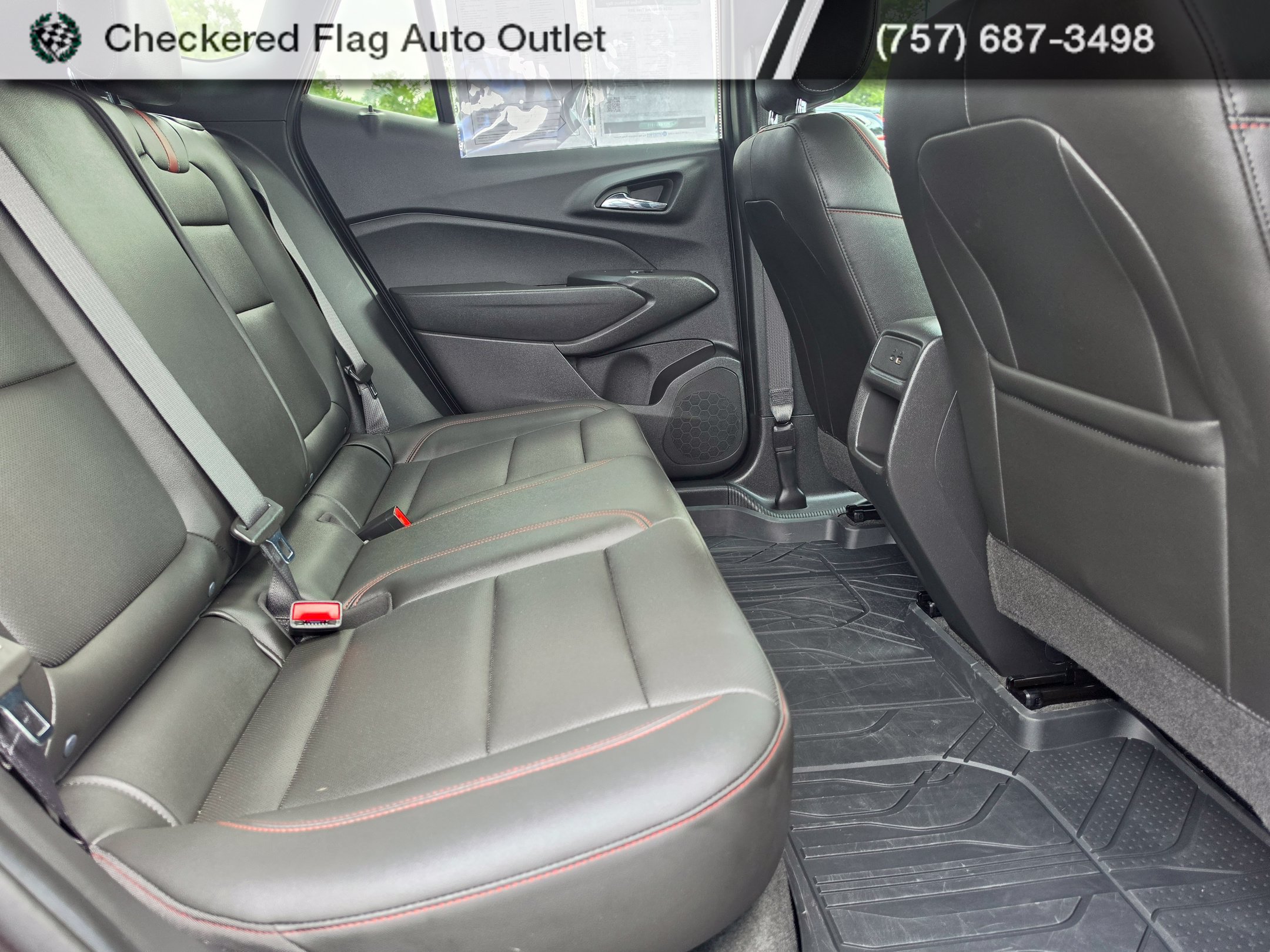 Used 2024 Chevrolet Trax RS w/ Sunroof Package FWD image 46