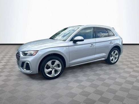Used 2023 Audi Q5 2.0T Premium Plus w/ Premium Plus Package AWD/4WD image 3
