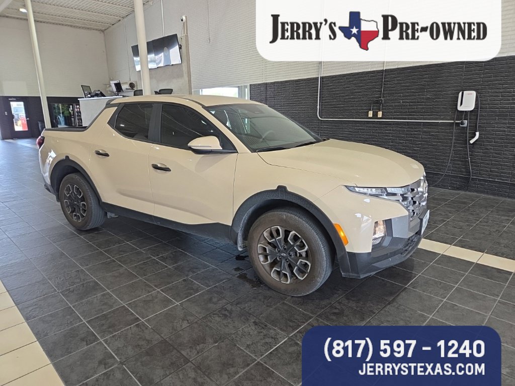 Used 2022 Hyundai Santa Cruz SEL FWD image 2